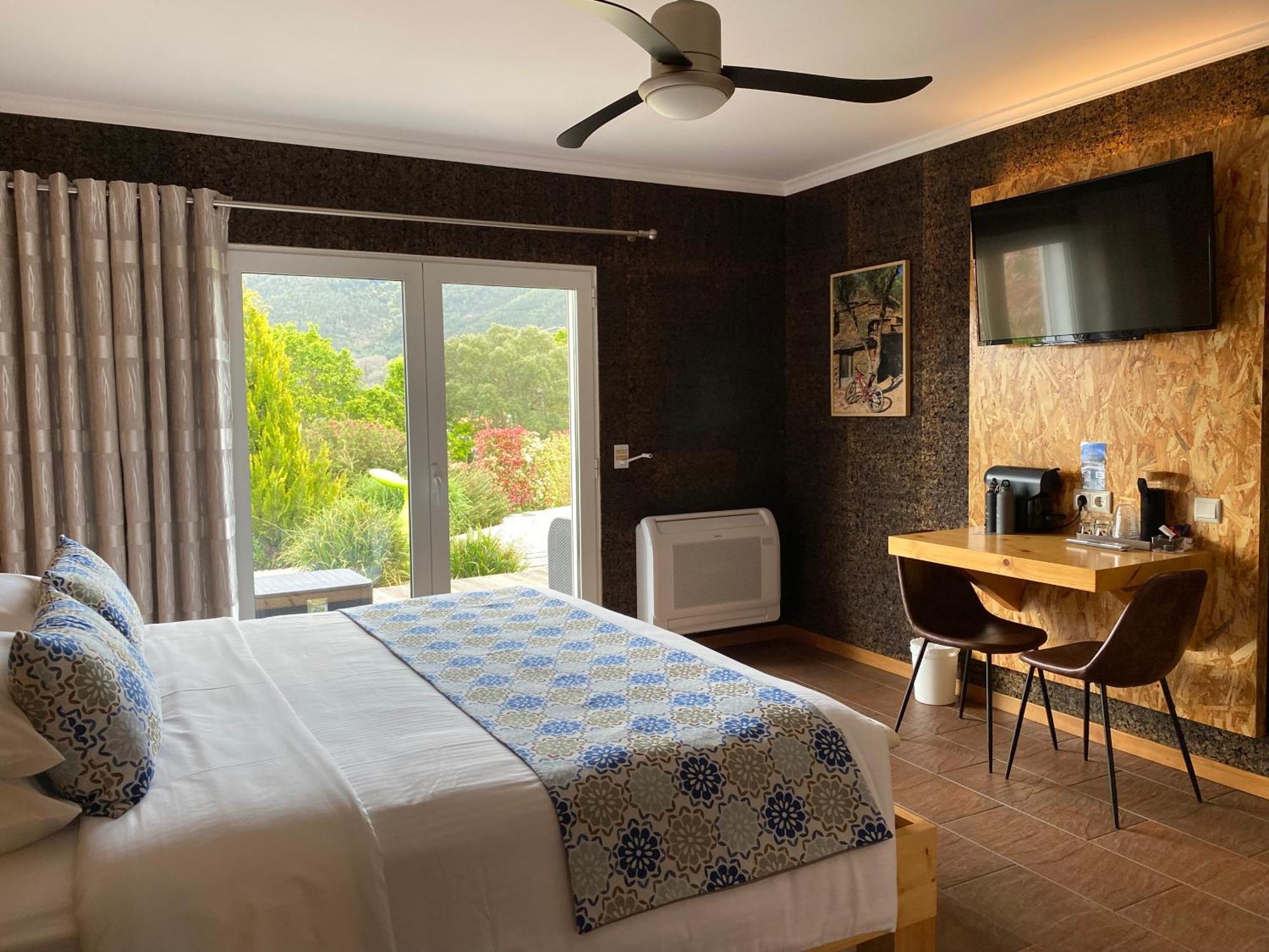 Casa Carvalhal - Adults Only Bed & Breakfast Gois Exterior photo